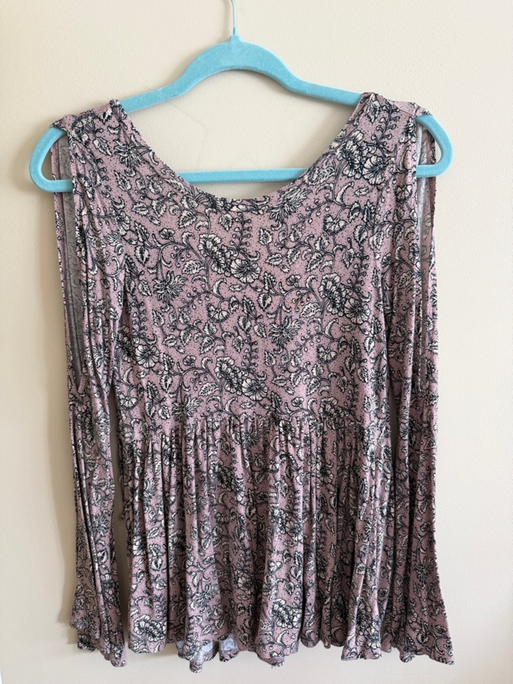 American Eagle Outfitters Light Pink Paisley  Top